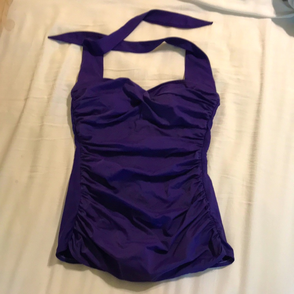 Suddenly Slim by Catalina one piece swim suit
